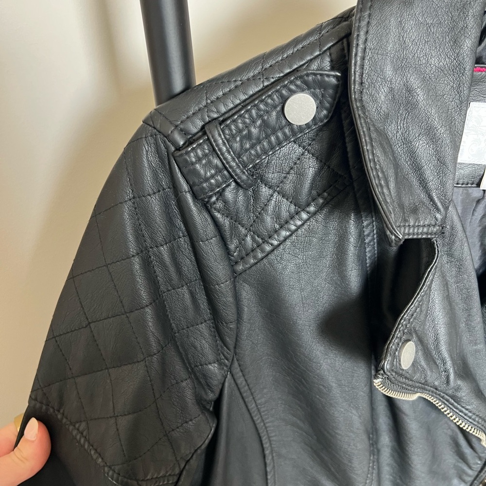 Xhilaration Black Faux Leather Moto Jacket - Picture 3 of 5